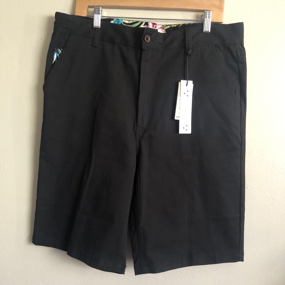Nwt zak shorts size XL